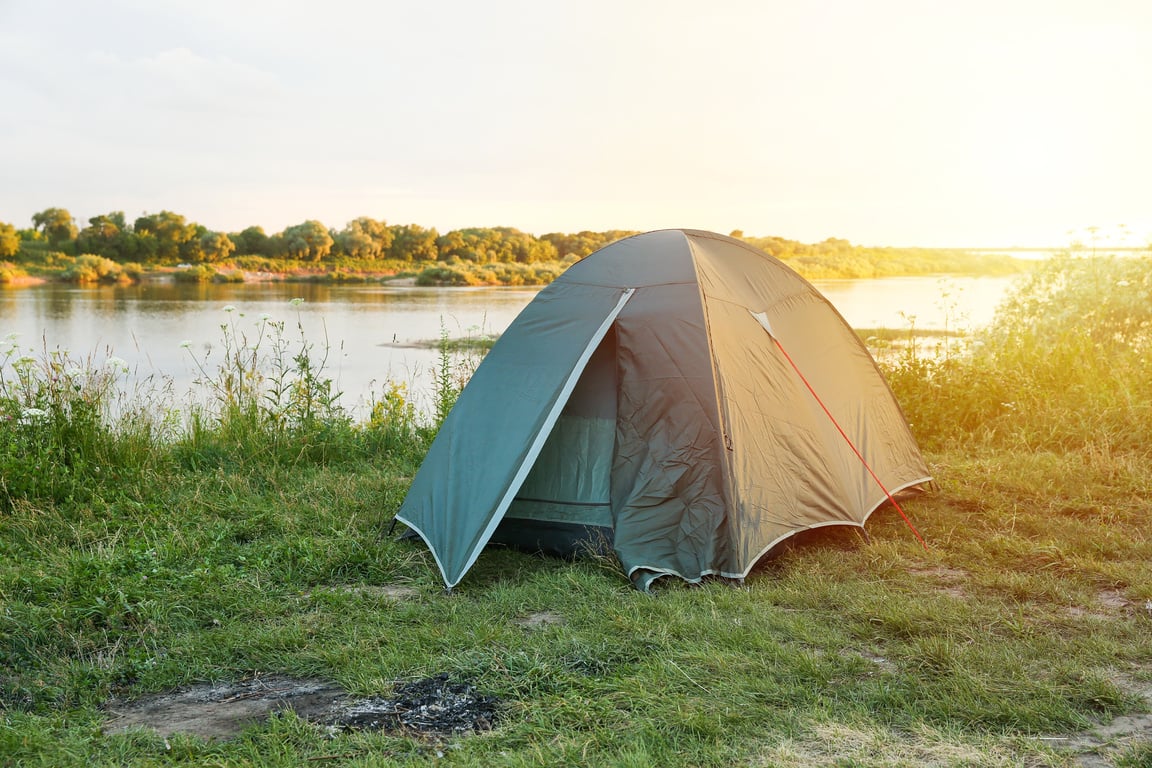 green tourist double tent